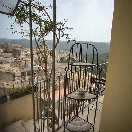 Bed and Breakfast La Casa del Gelsomino Ragusa Exterior foto